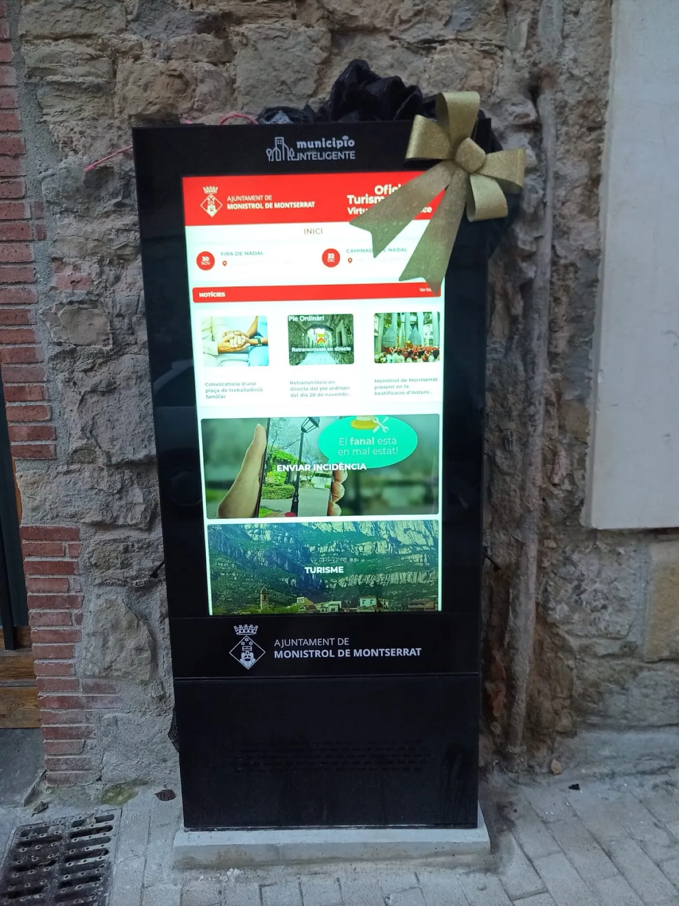 MUPI recién inaugurado en Monistrol de Montserrat